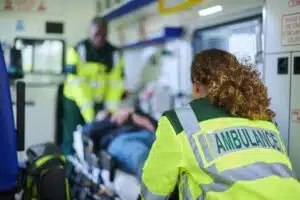 Unsere Sicherheitsmitarbeiter verhindern Übergriffe auf Rettungskräfte & Klinikpersonal