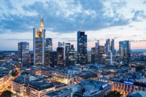 Zertifizierte Security für Frankfurter Banken und Versicherungsunternehmen